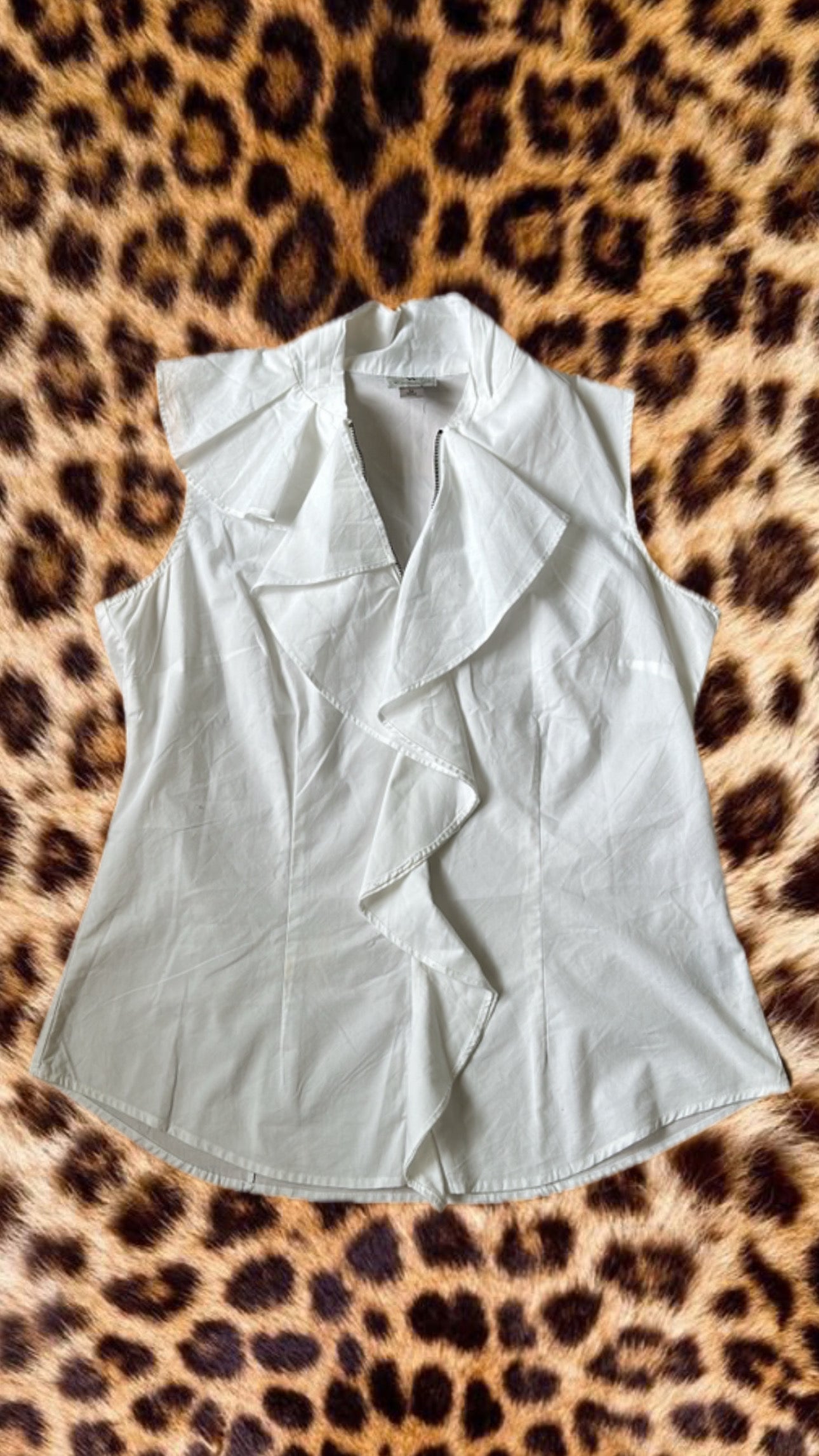 White ruffle zip singlet