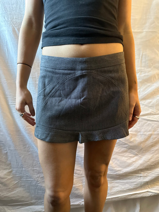 Grey mini skirt