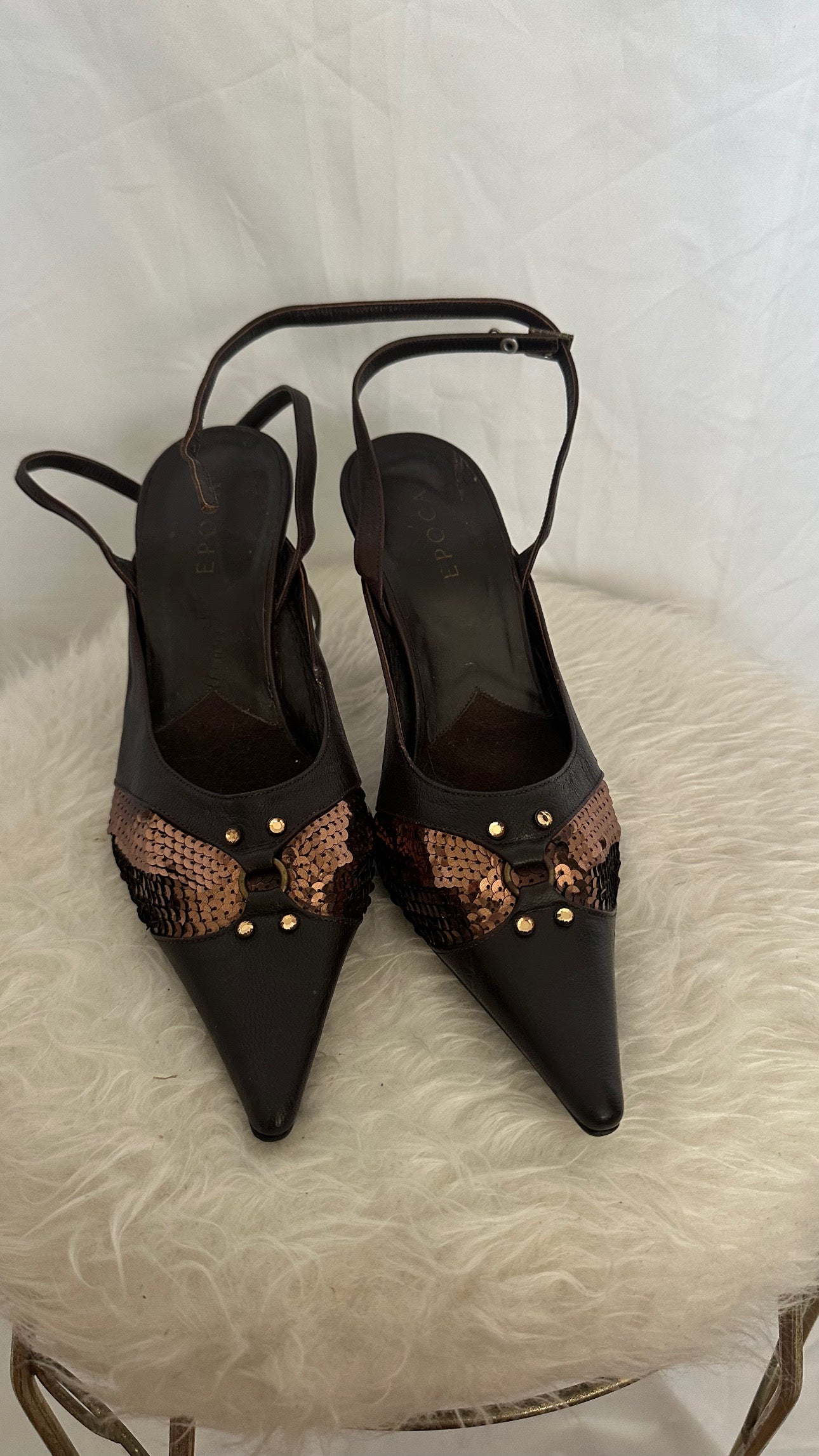 Kitten heels with rose gold sequins