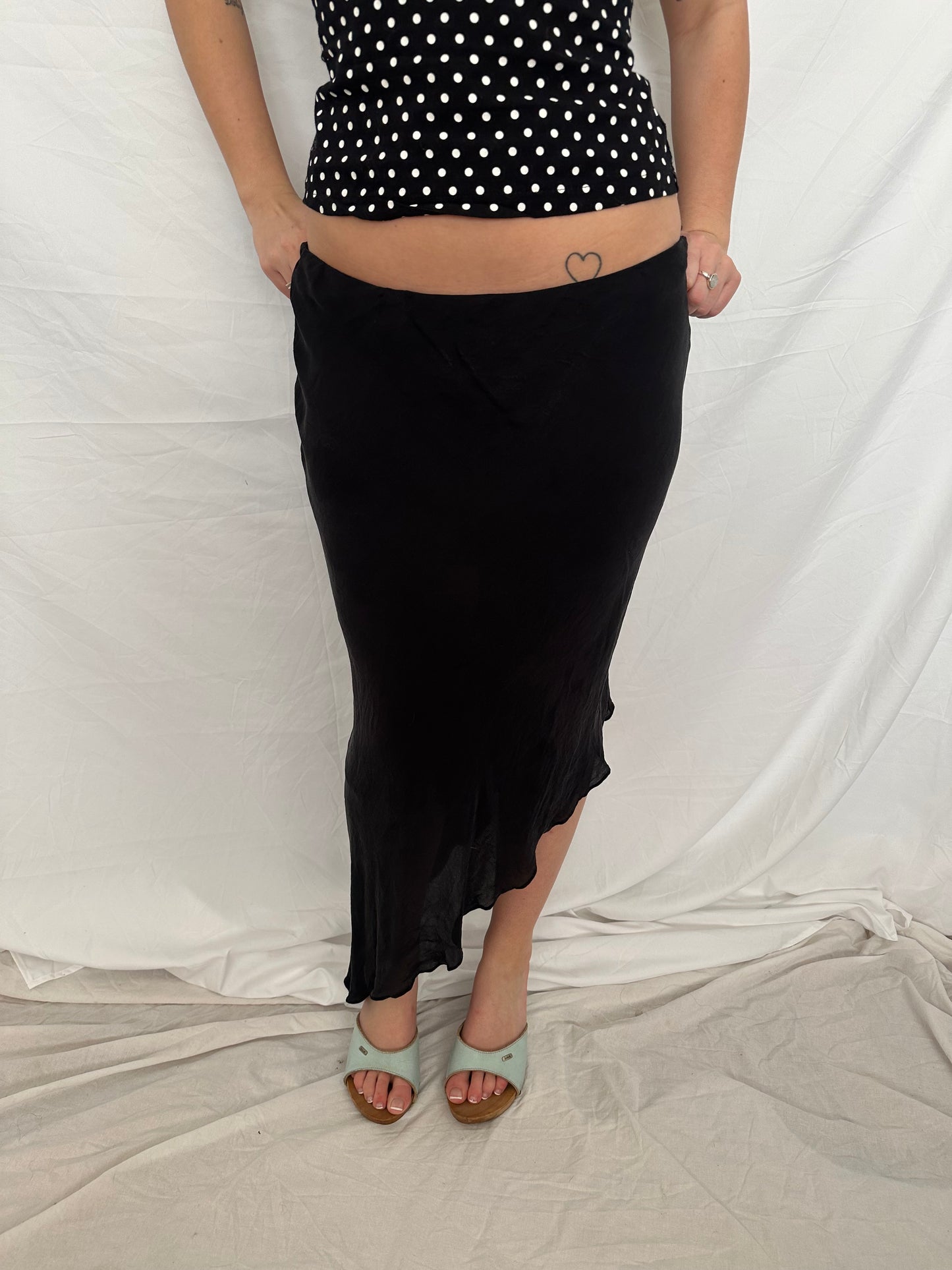 Black midi skirt