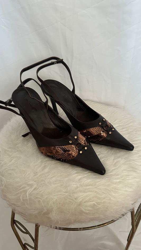 Kitten heels with rose gold sequins